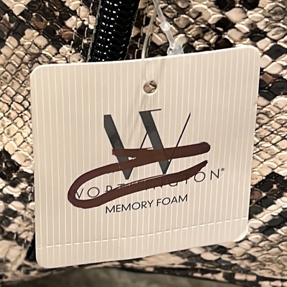 Worthington Marden Kitten Heel Booties - Picture 8 of 8